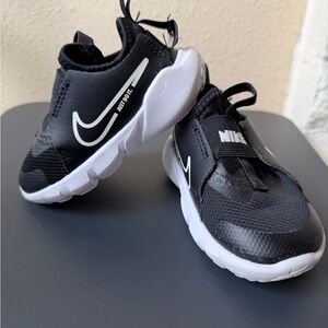 Nike Kids Black and White Sneakers